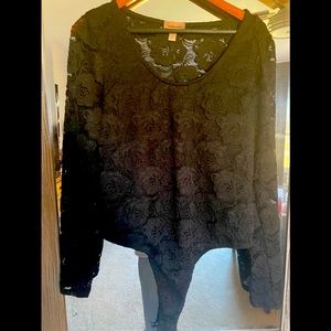 Bodysuit lace with 🌹 roses. Worn once